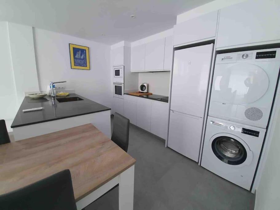 Espectacular Planta Baja Con Terraza Y Parking A 5 Min De La Playa Apartment Cadaques Luaran gambar